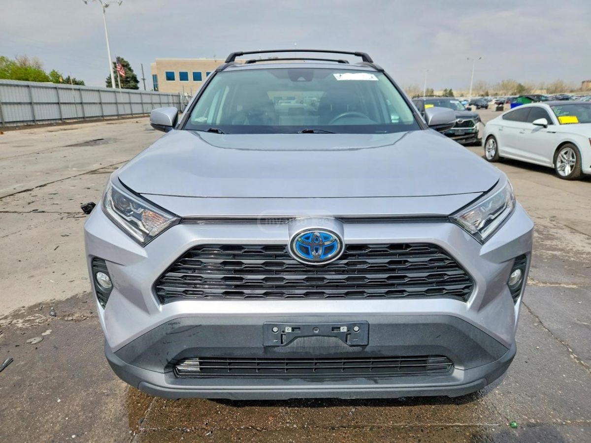 Toyota Rav 4 - фото 2