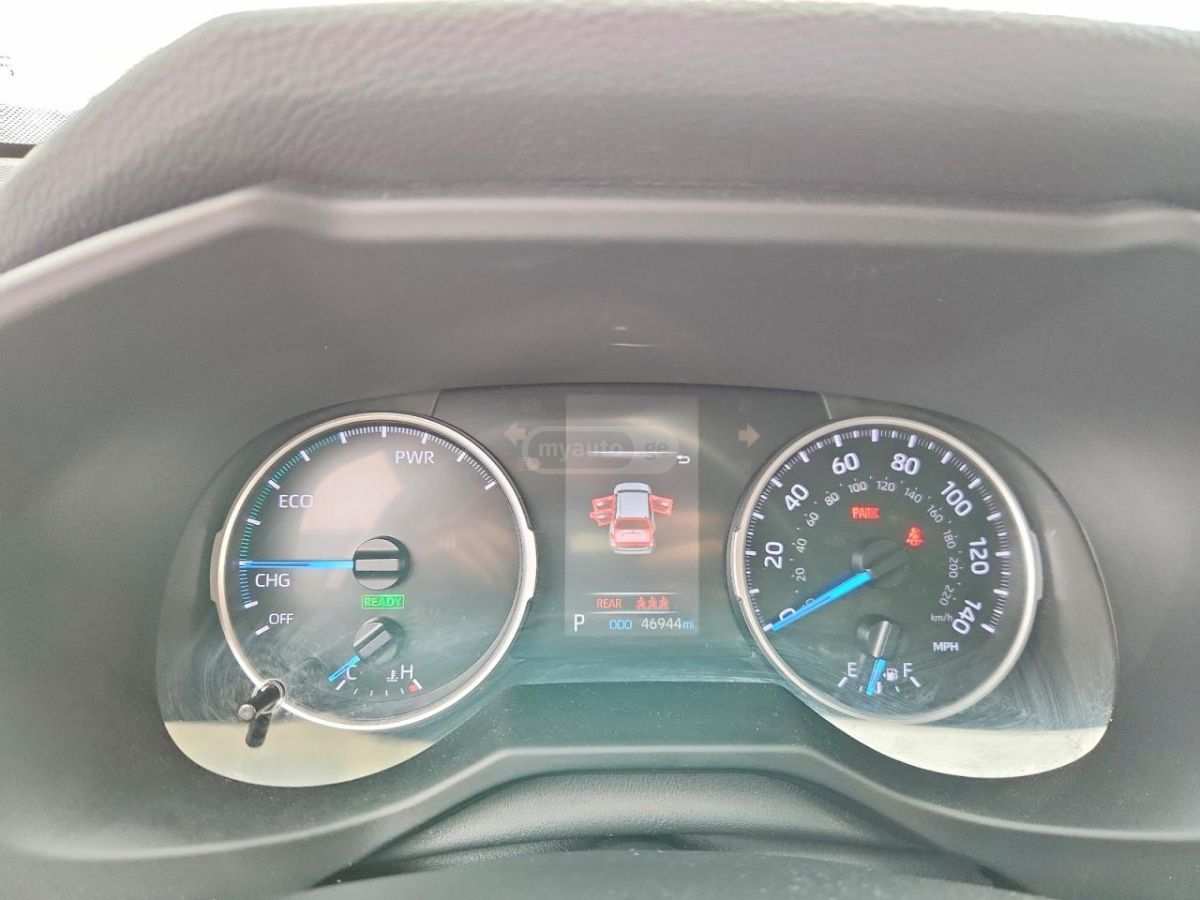 Toyota Rav 4 - фото 9