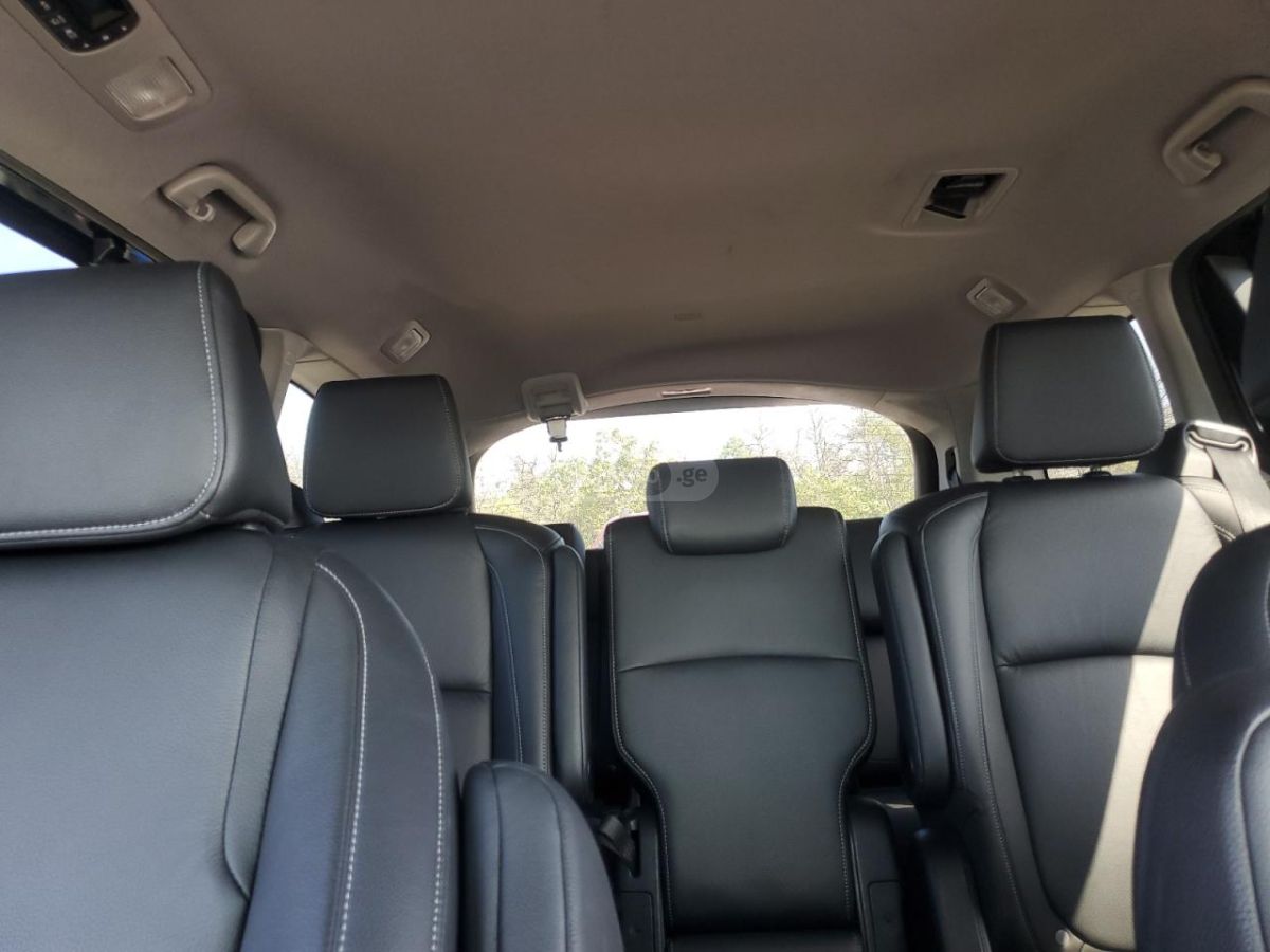 Honda Odyssey EX-L Passenger Van Automatic 2023 — миниатюра 10