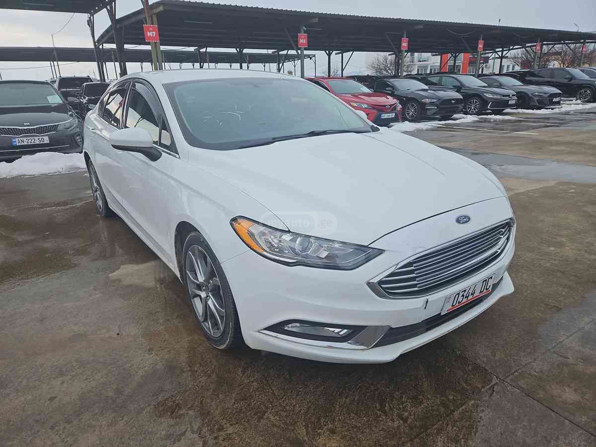 Ford Fusion - фото 4