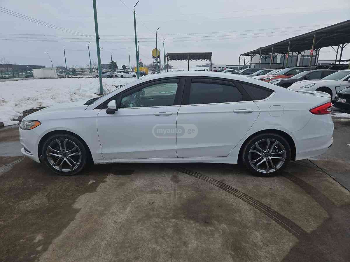 Ford Fusion - фото 9