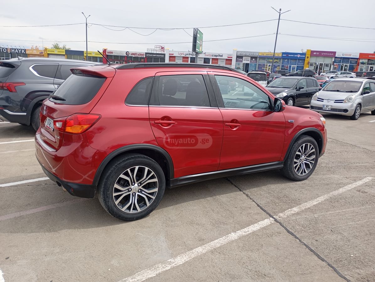 Mitsubishi Outlander Sport - фото 10