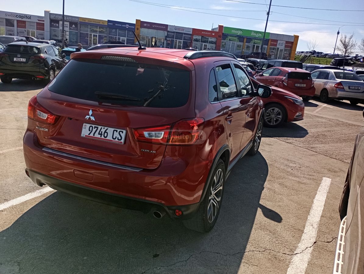 Mitsubishi Outlander Sport - фото 12