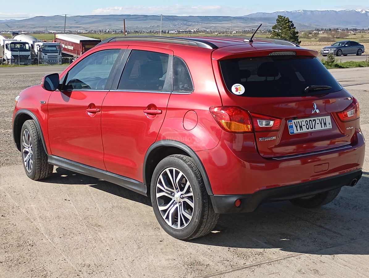 Mitsubishi Outlander Sport - фото 4