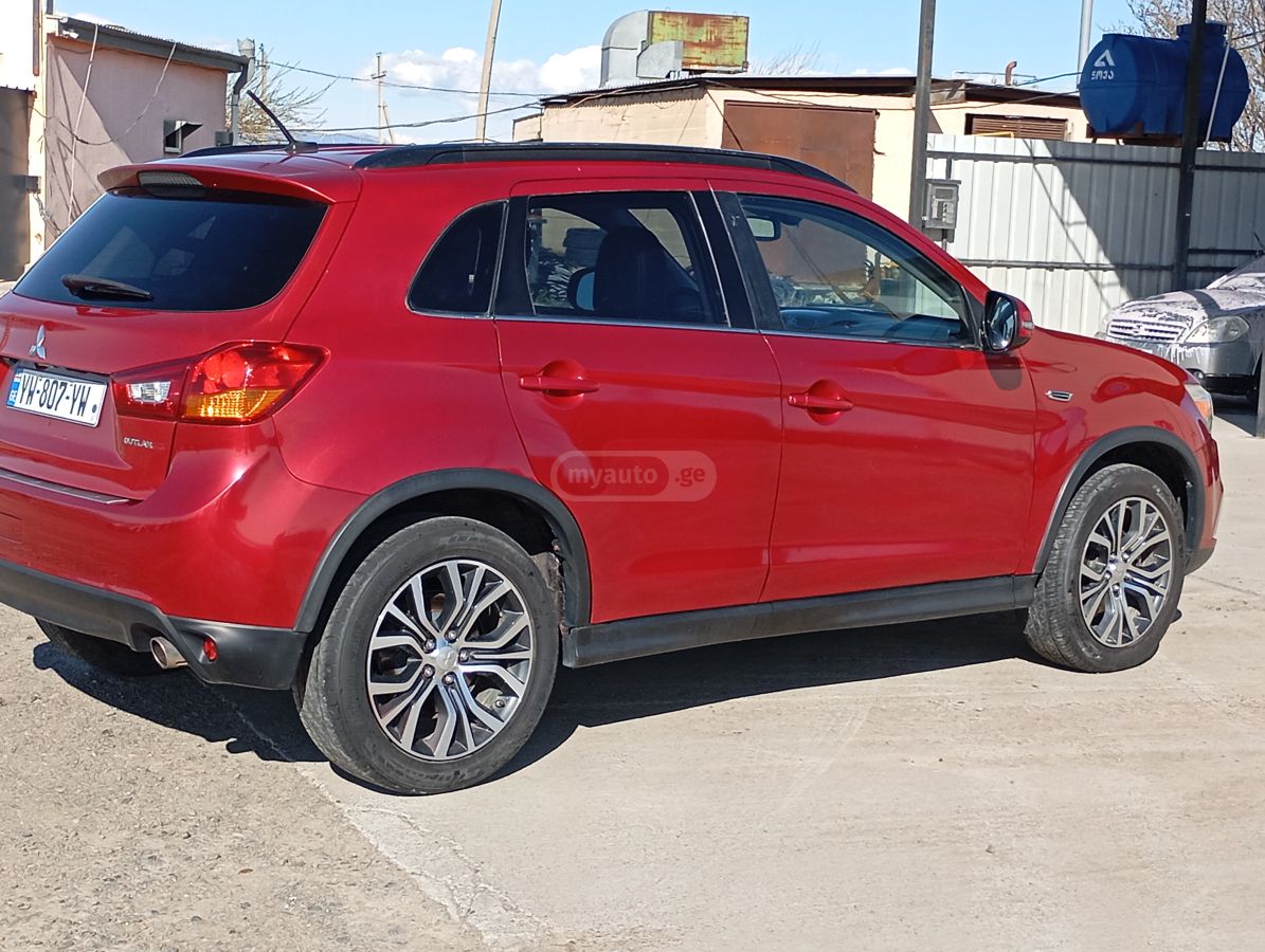 Mitsubishi Outlander Sport - фото 5