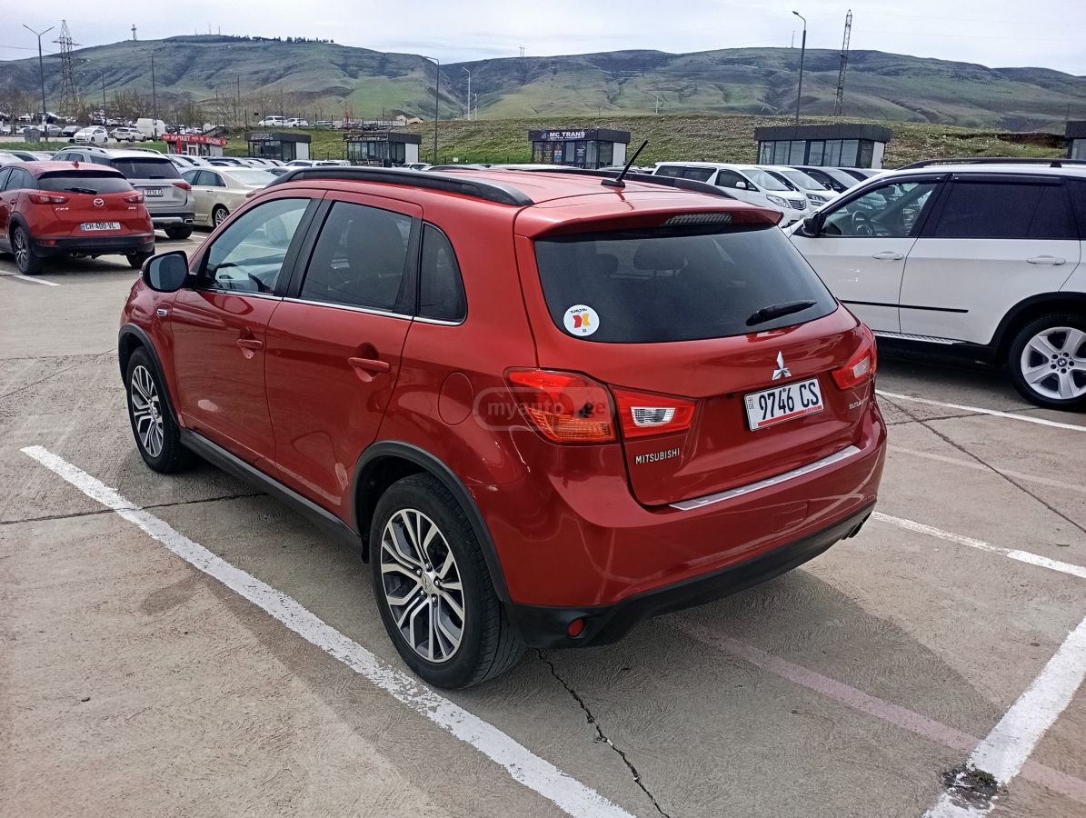 Mitsubishi Outlander Sport - фото 9