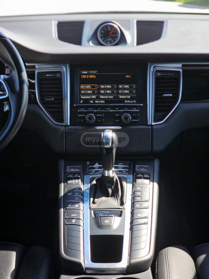 Porsche Macan - фото 12
