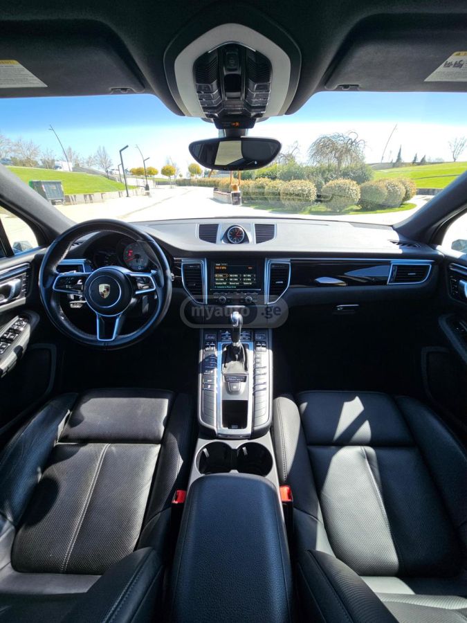 Porsche Macan - фото 13