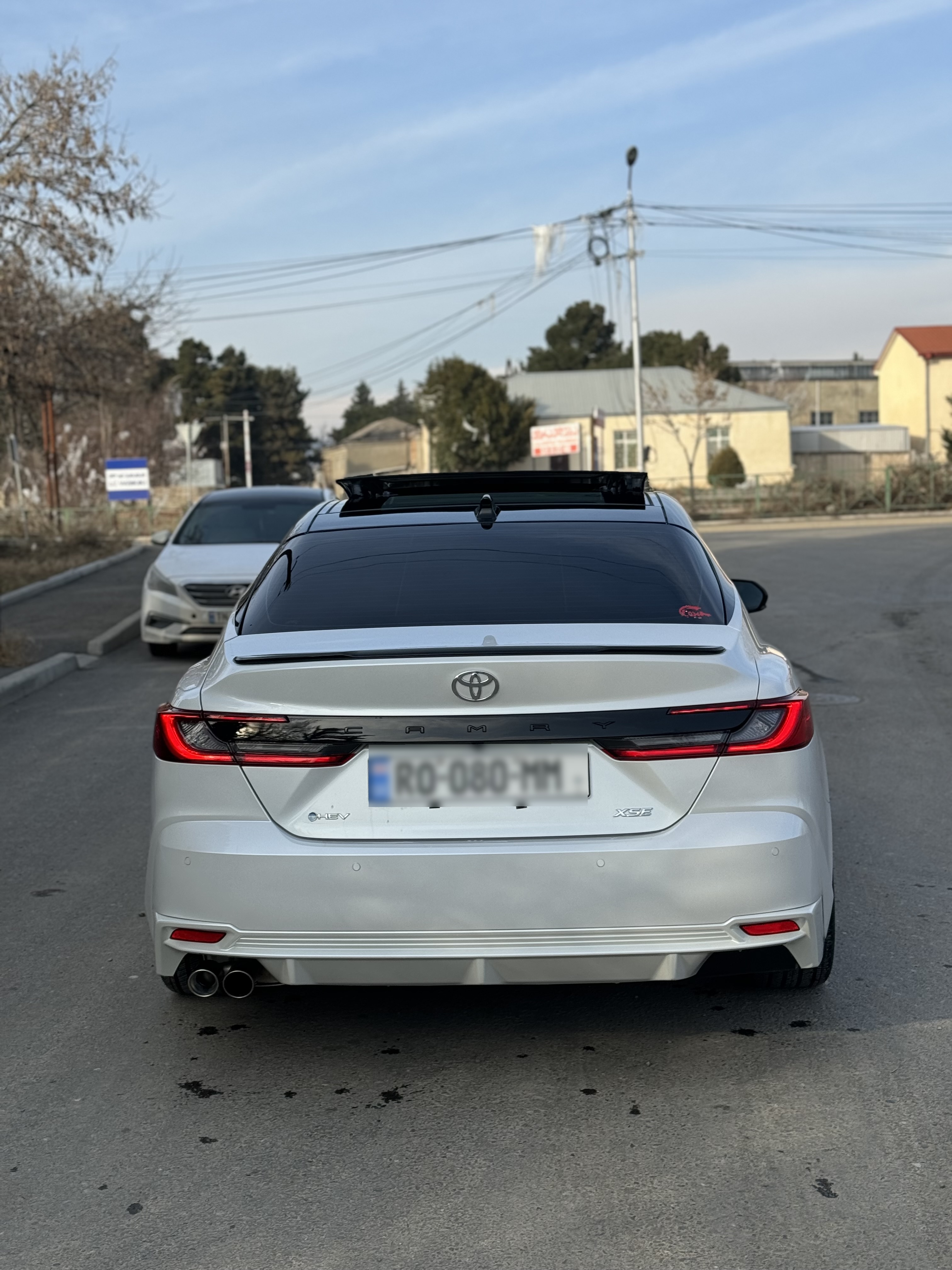 Toyota Camry - фото 3