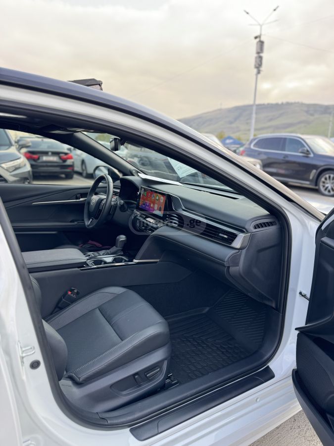 Toyota Camry - фото 5