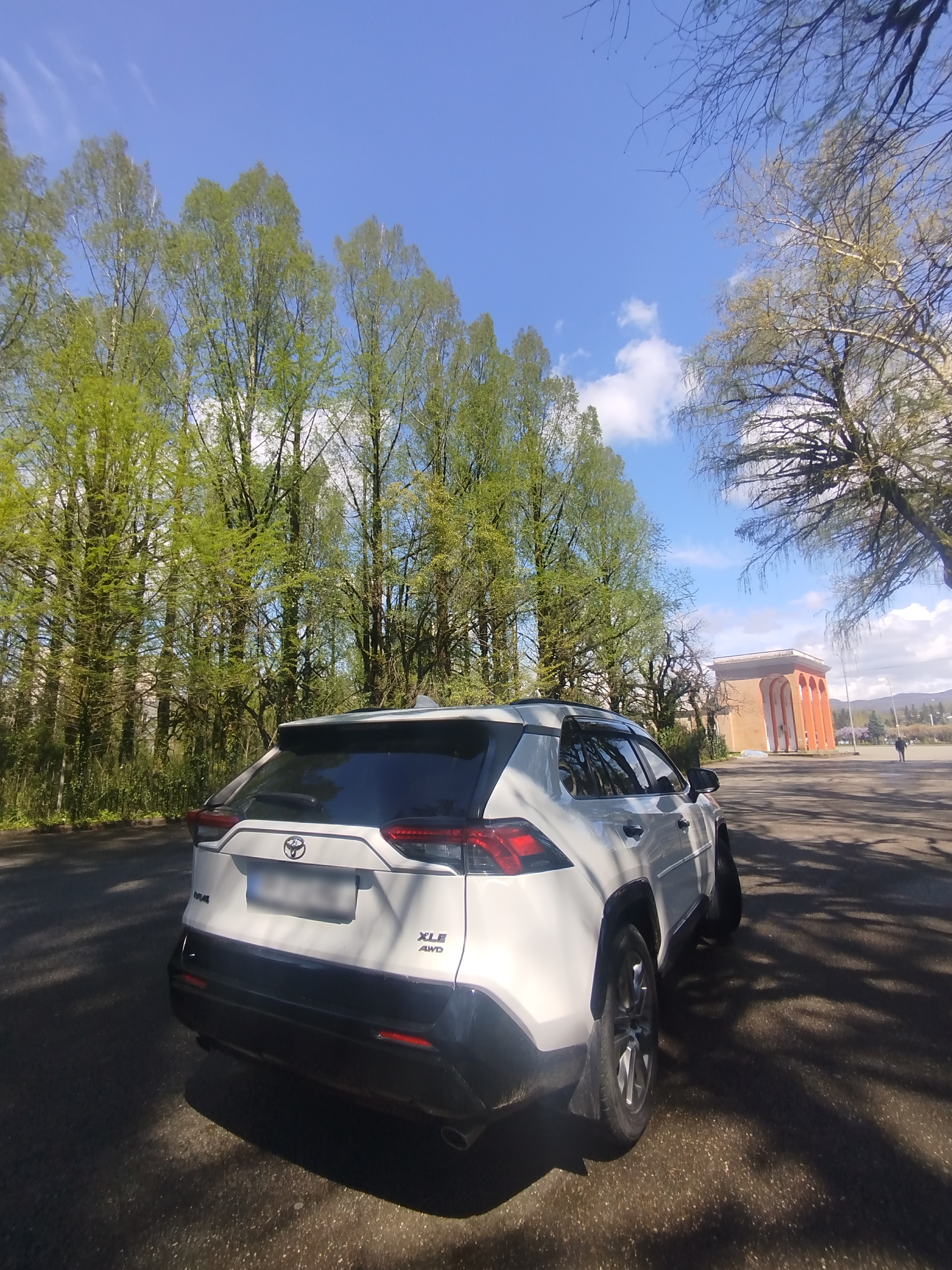 Toyota RAV 4 - фото 4