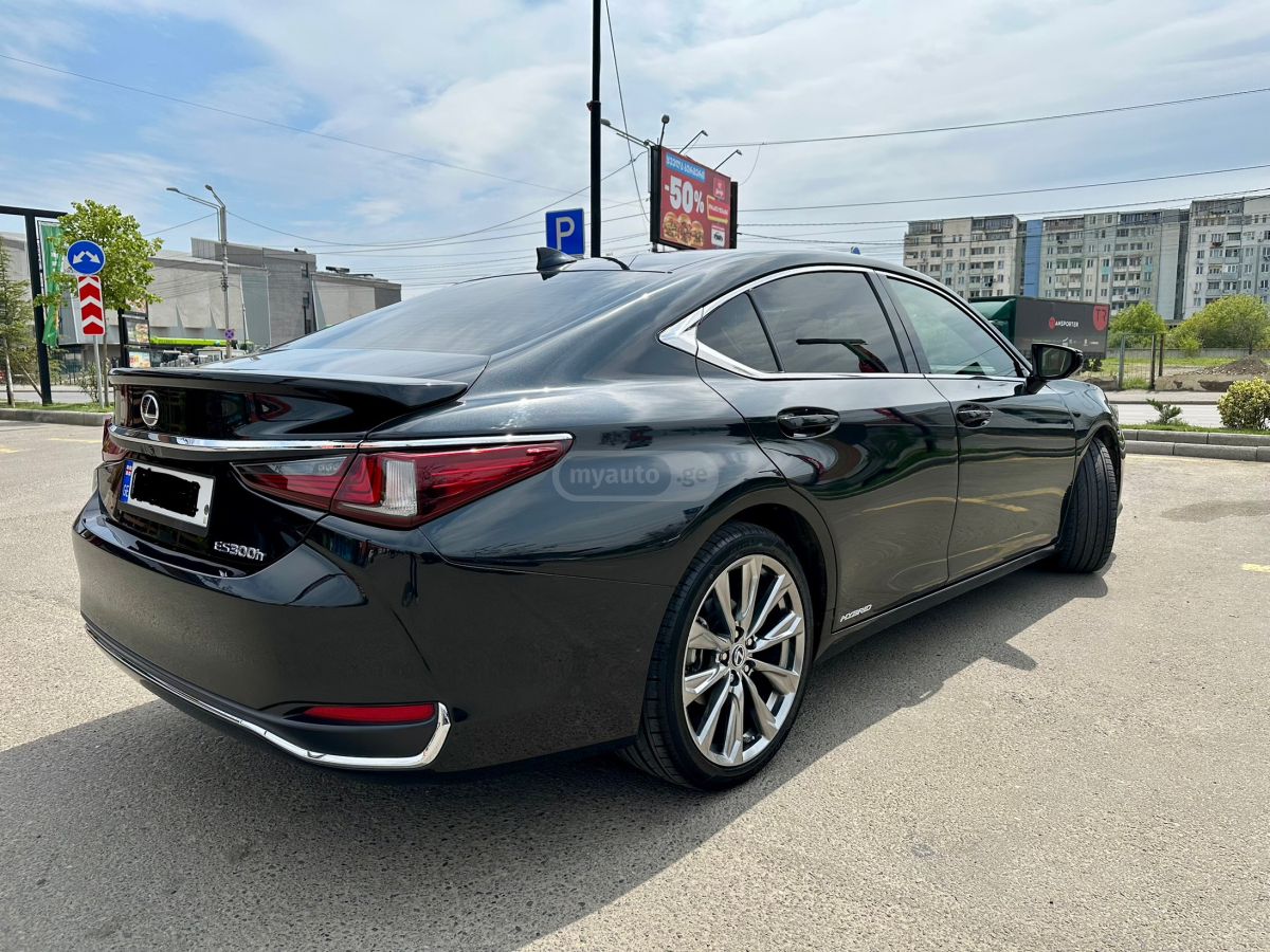 Lexus ES 300 - фото 3