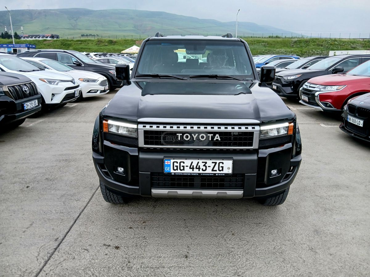 Toyota Land Cruiser Prado - фото 1