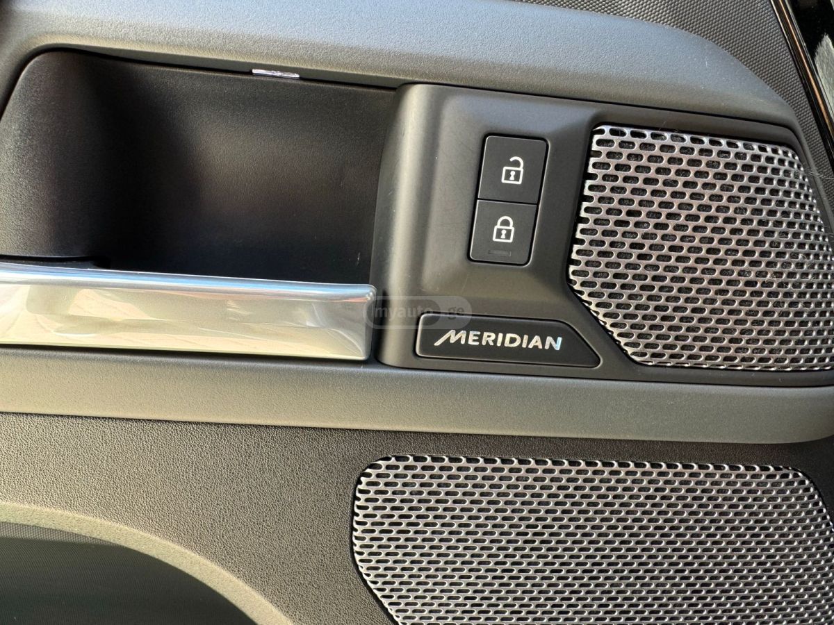 Land Rover HSE — миниатюра 9