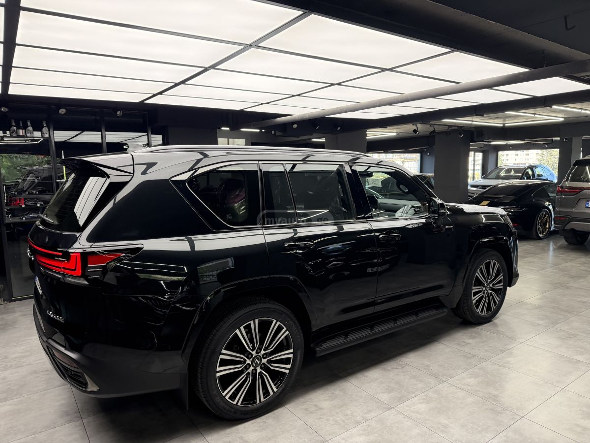 Lexus LX 500 - фото 7