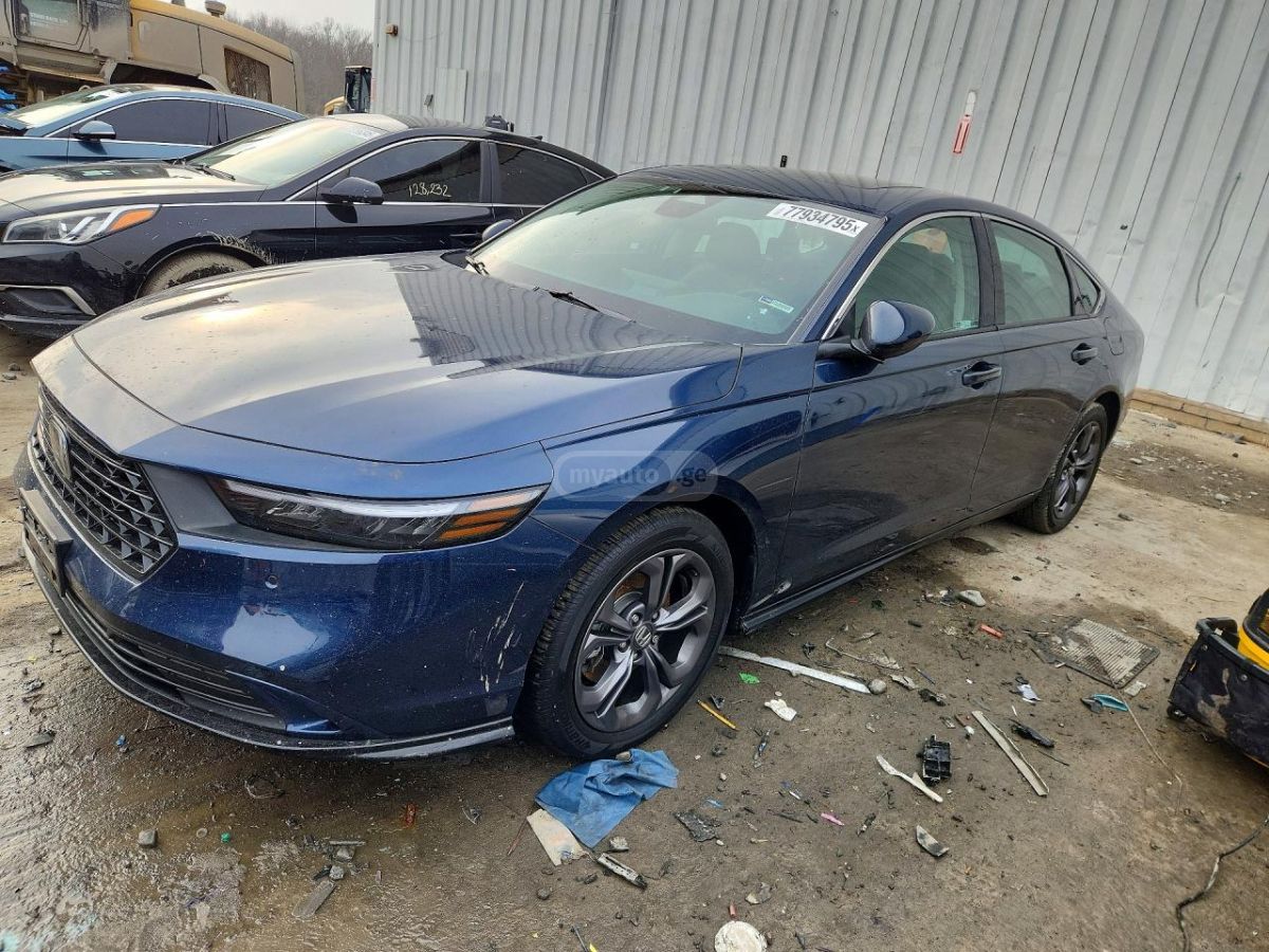 Honda Accord - фото 1