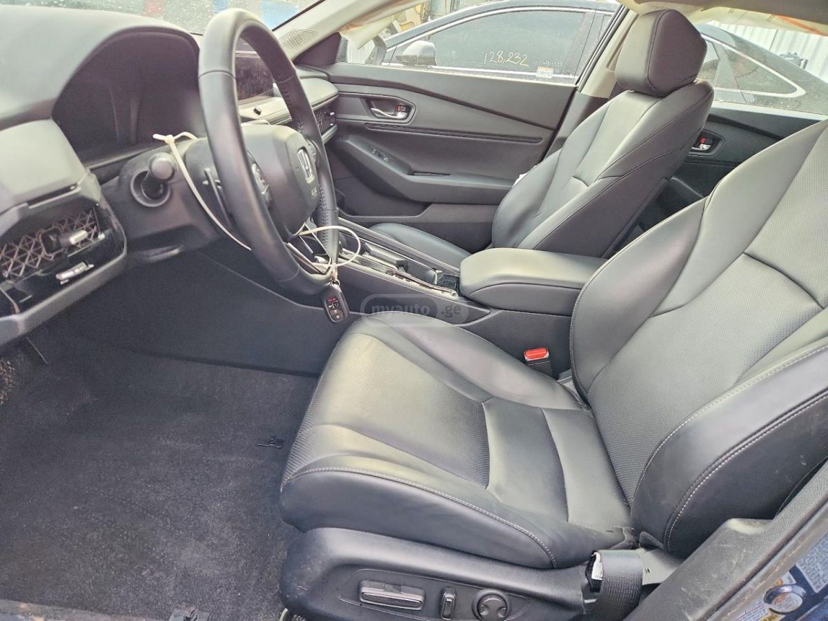 Honda Accord - фото 7