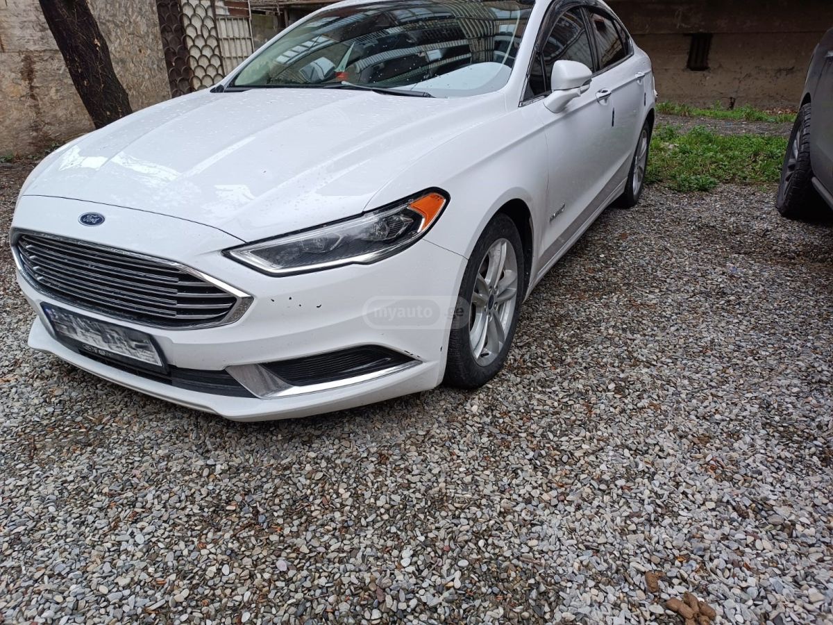 Ford Fusion - фото 4