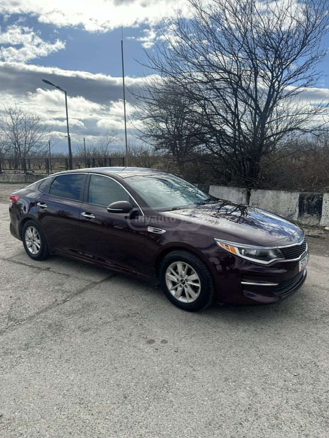 Kia Optima - фото 4