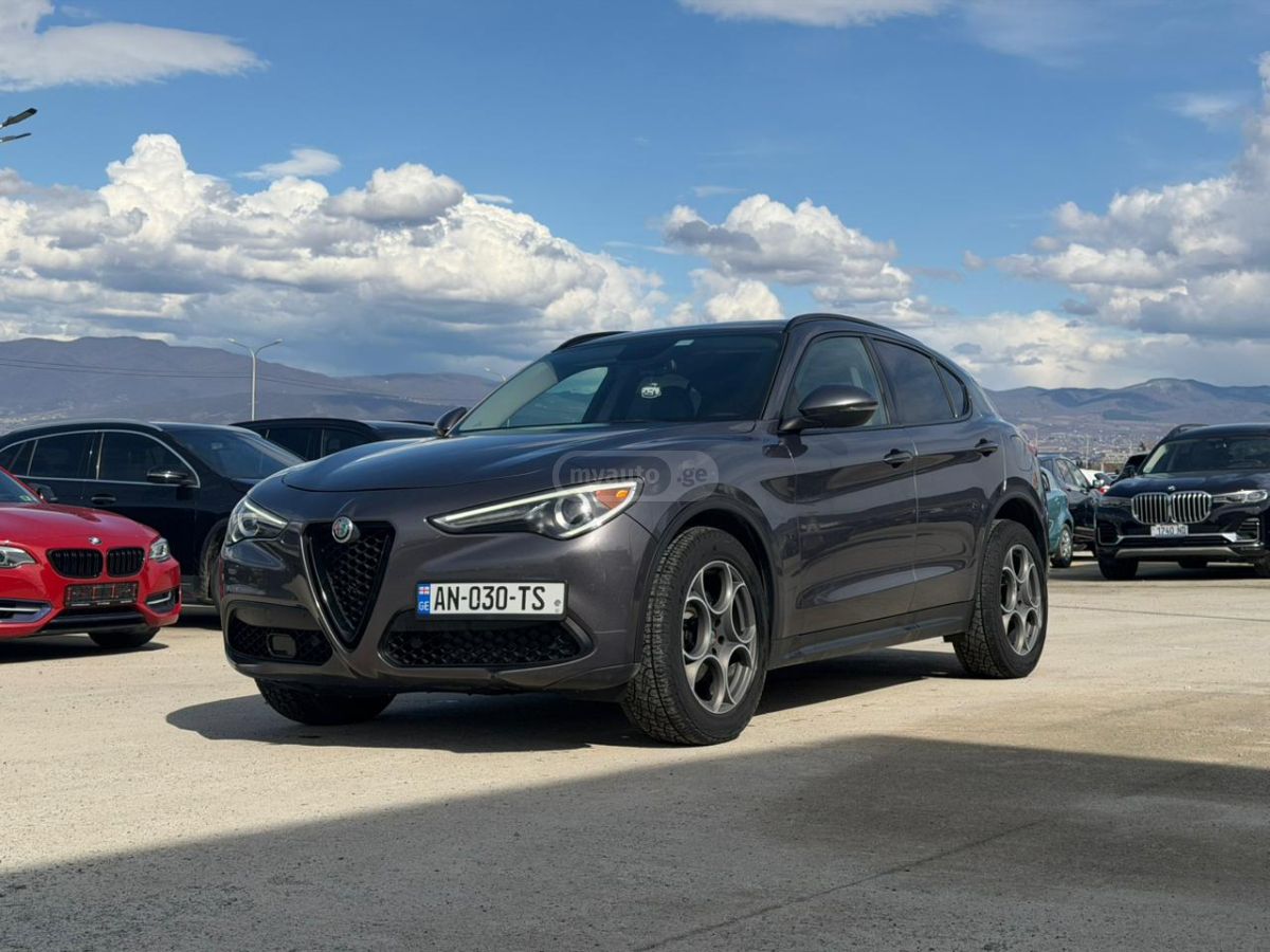 Alfa Romeo Stelvio - фото 2