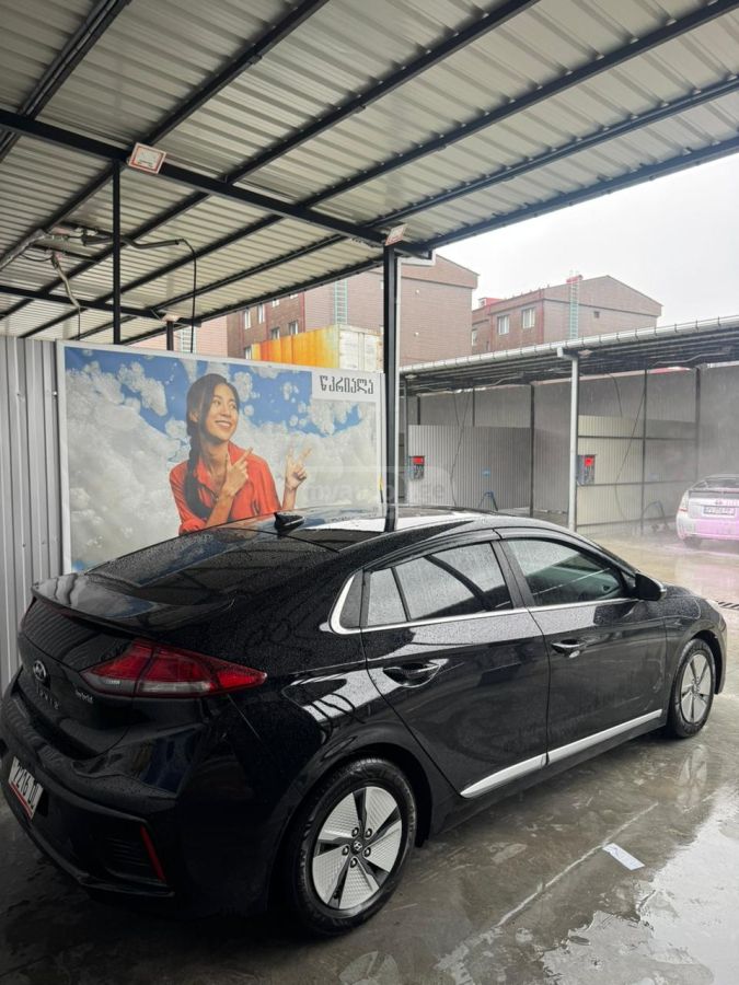 Hyundai Ioniq - фото 3