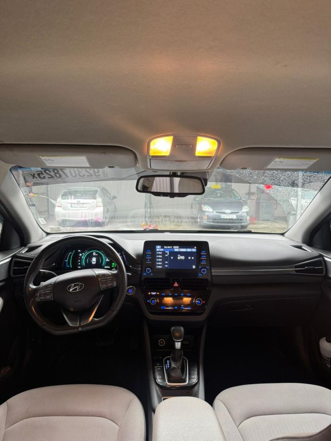 Hyundai Ioniq - фото 4