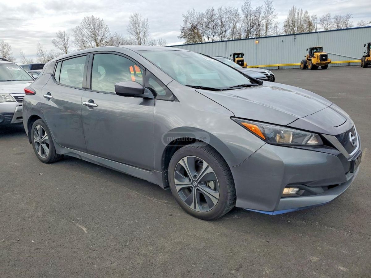 Nissan Leaf - фото 4