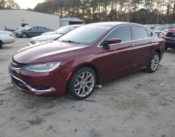 Chrysler 200