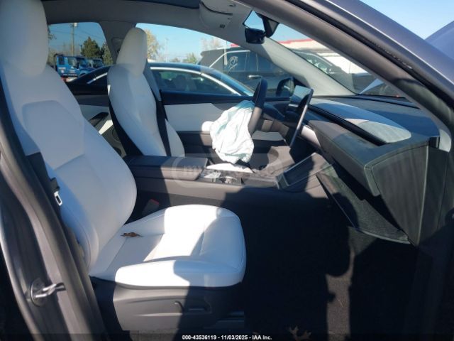 Tesla Plaid — миниатюра 13