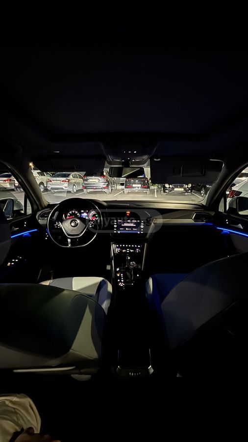Volkswagen Tiguan - фото 9