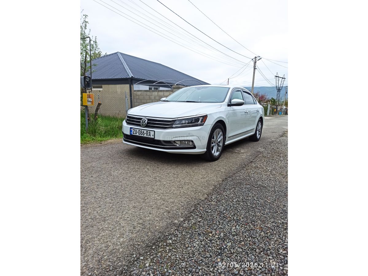 Volkswagen Passat - фото 1
