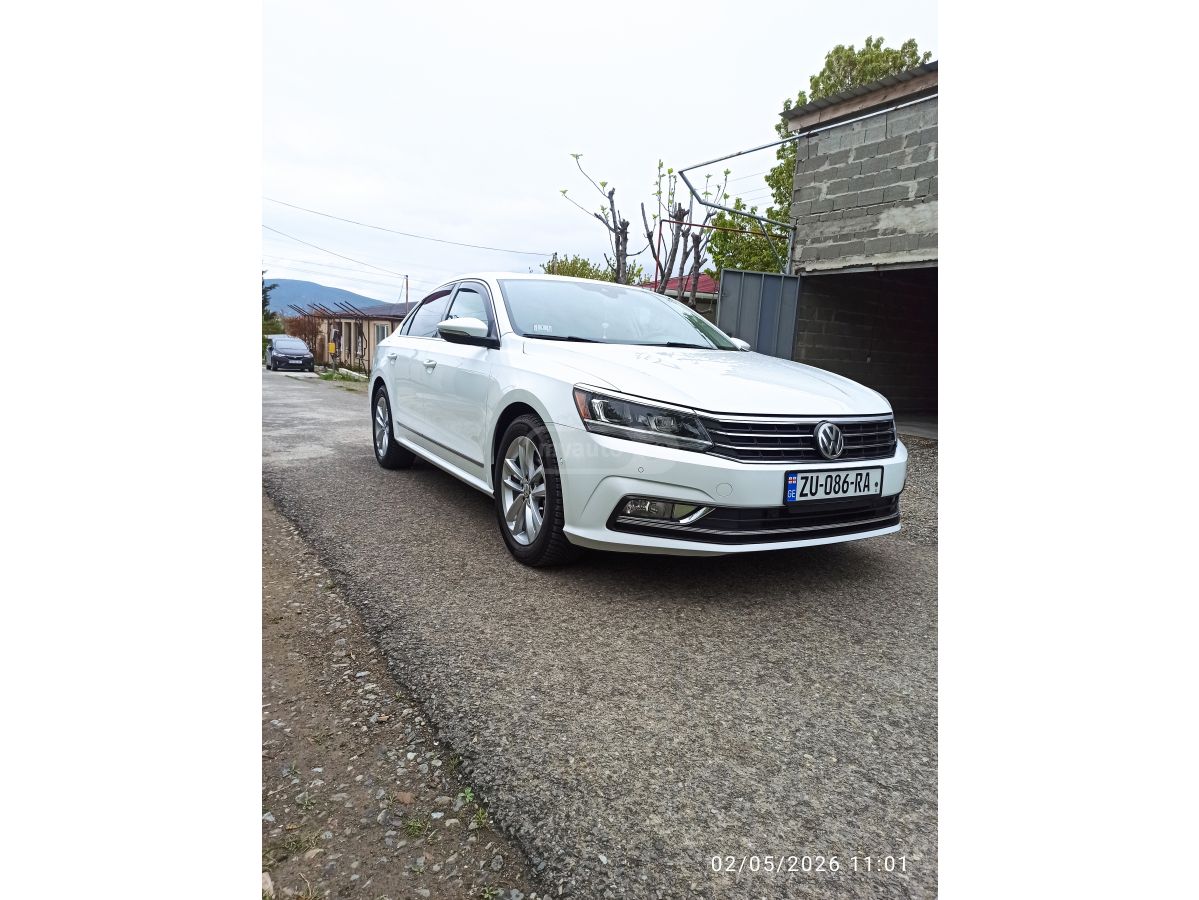 Volkswagen Passat - фото 2