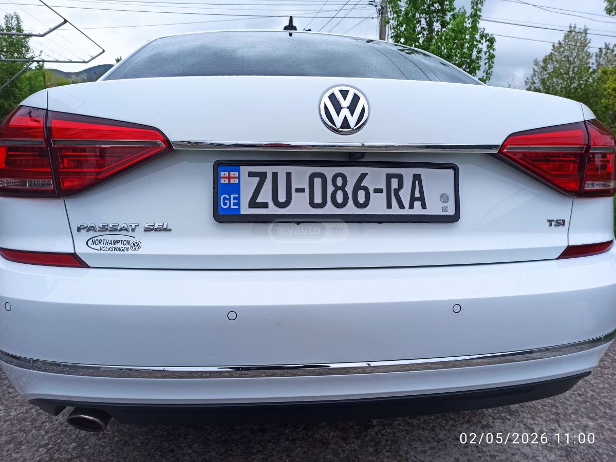 Volkswagen Passat - фото 4