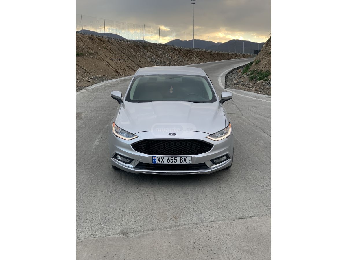 Ford Fusion - фото 1