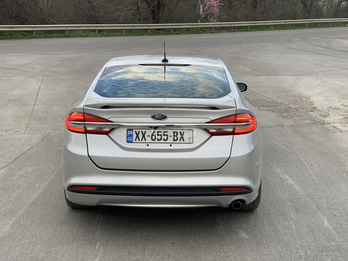 Ford Fusion - фото 3