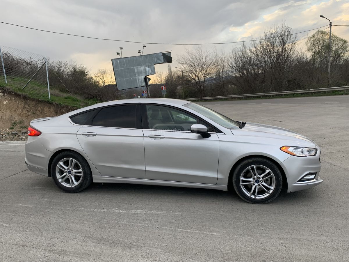 Ford Fusion - фото 4