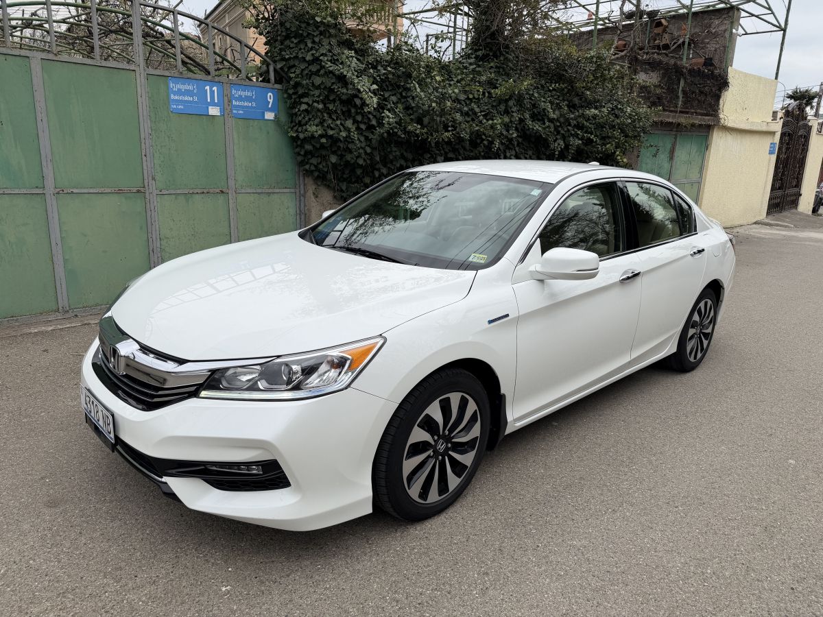 Honda Accord - фото 1