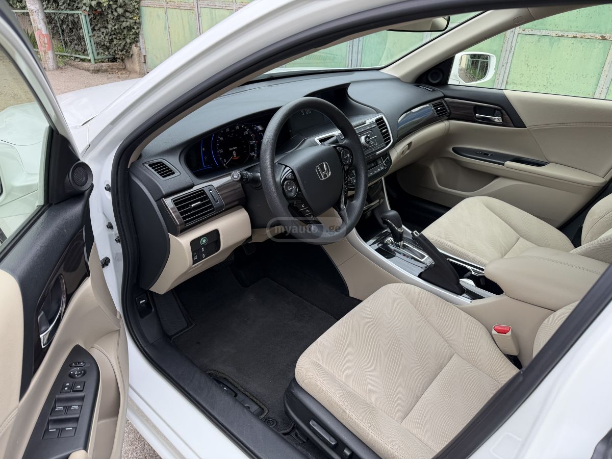 Honda Accord - фото 7