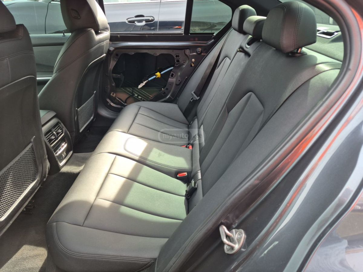 BMW 330 - фото 7