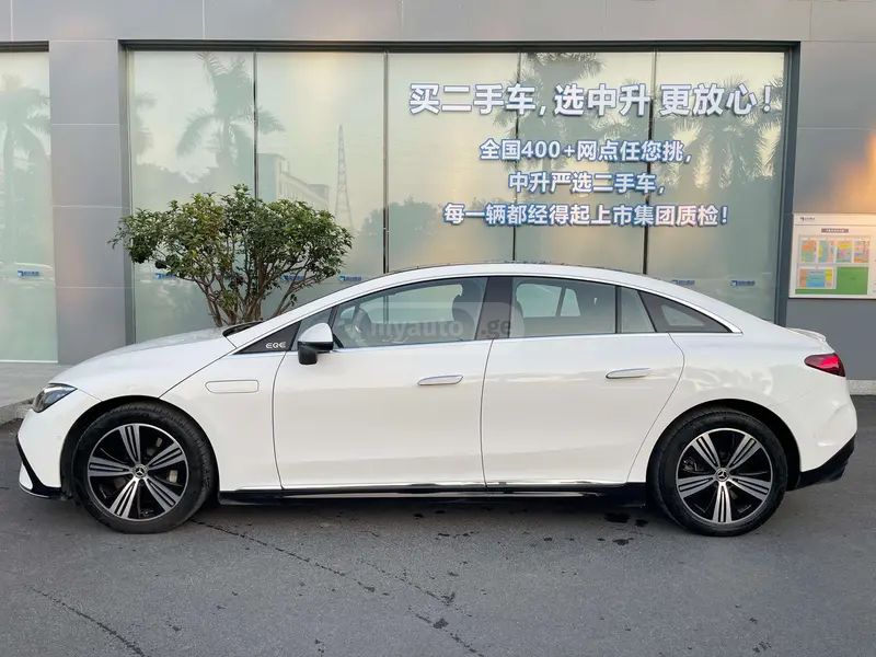 Mercedes-Benz EQE 2025 — миниатюра 3