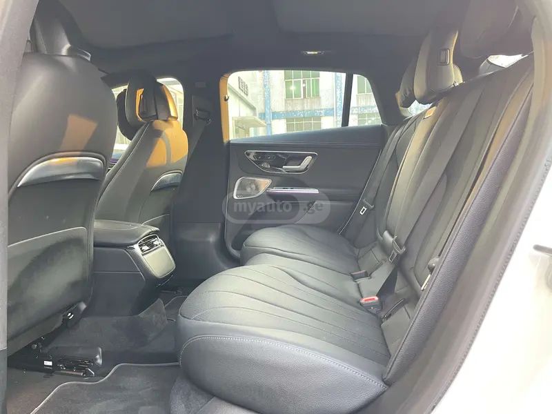 Mercedes-Benz EQE 2025 — миниатюра 7