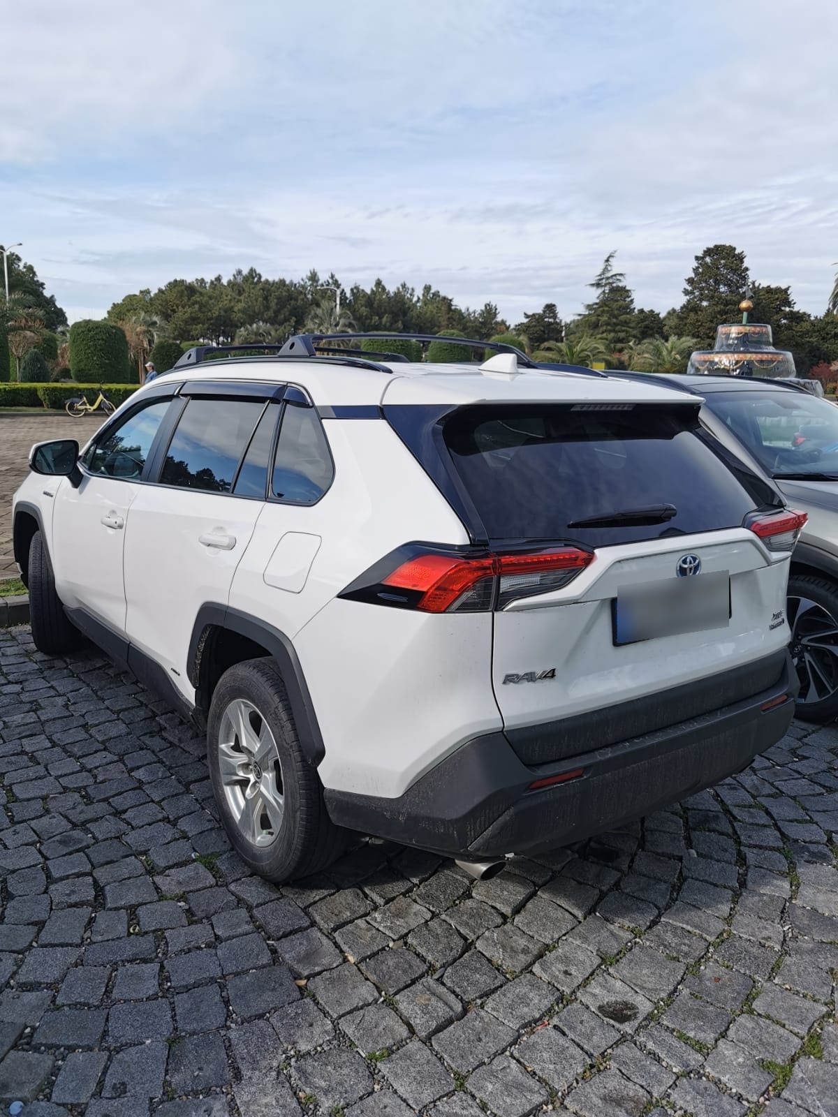 Toyota RAV 4 - фото 5
