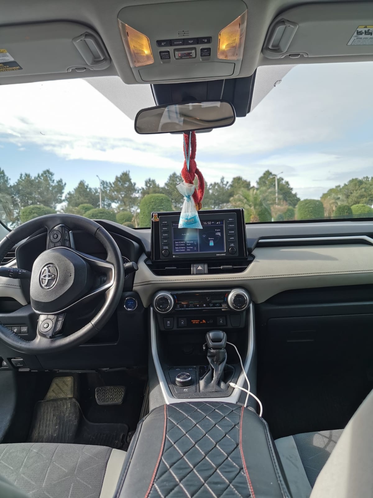 Toyota RAV 4 - фото 6