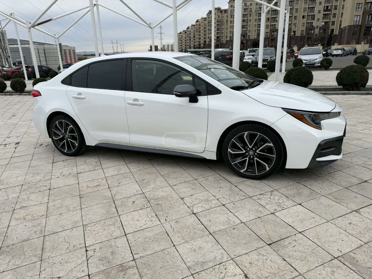 Toyota SE Sport — миниатюра 3