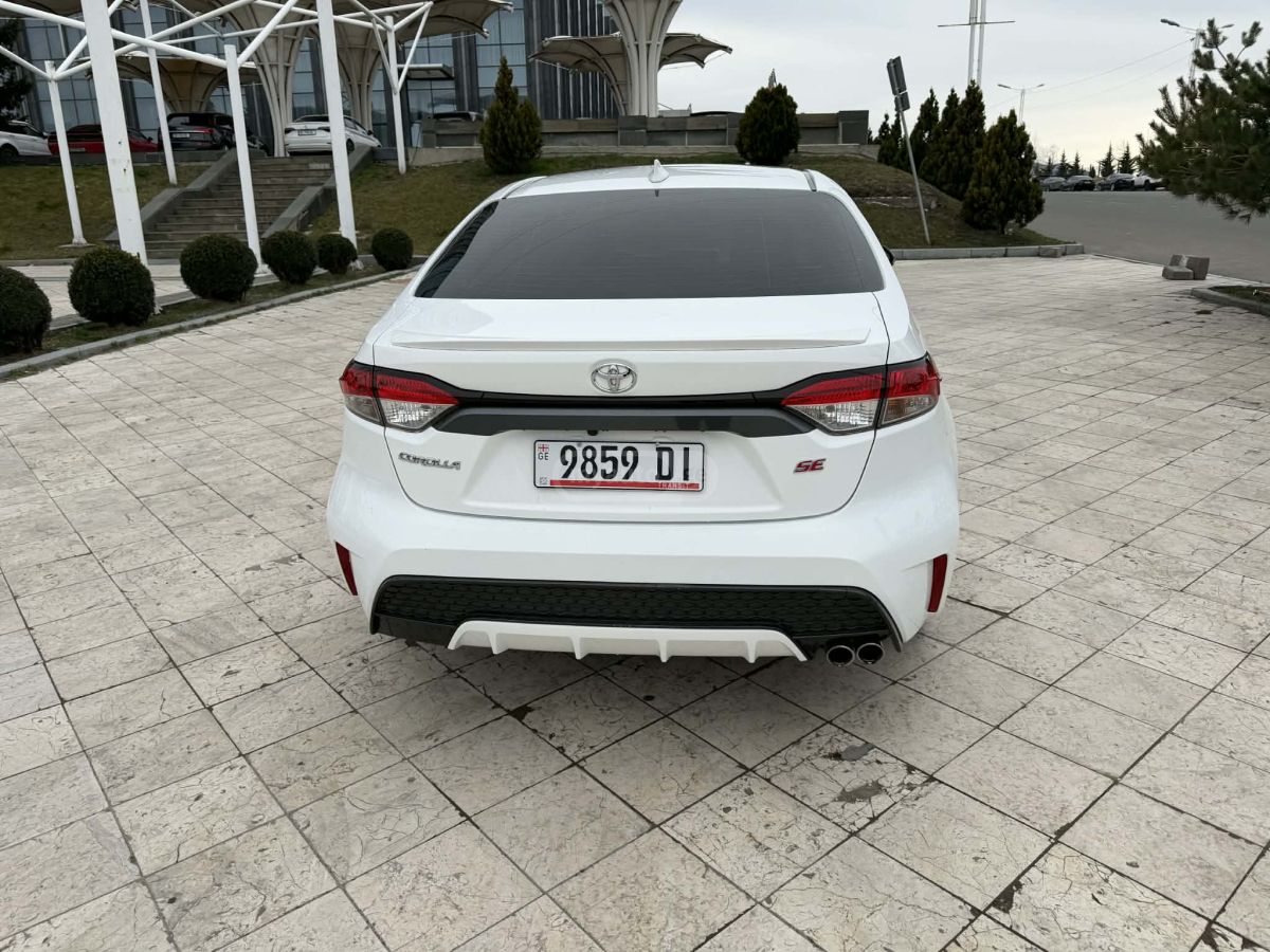 Toyota SE Sport — миниатюра 4