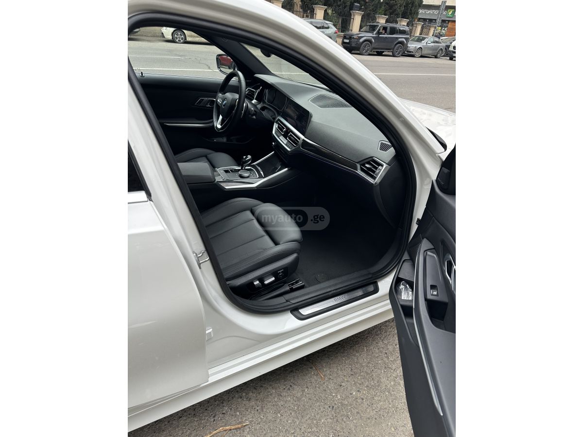BMW 330 - фото 5