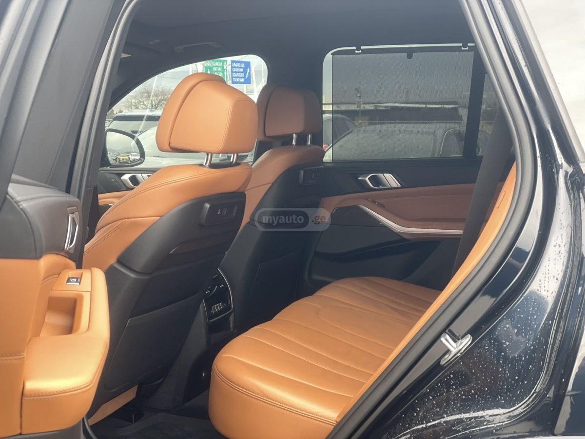 BMW X5 - фото 10