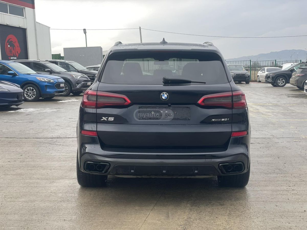BMW X5 - фото 4