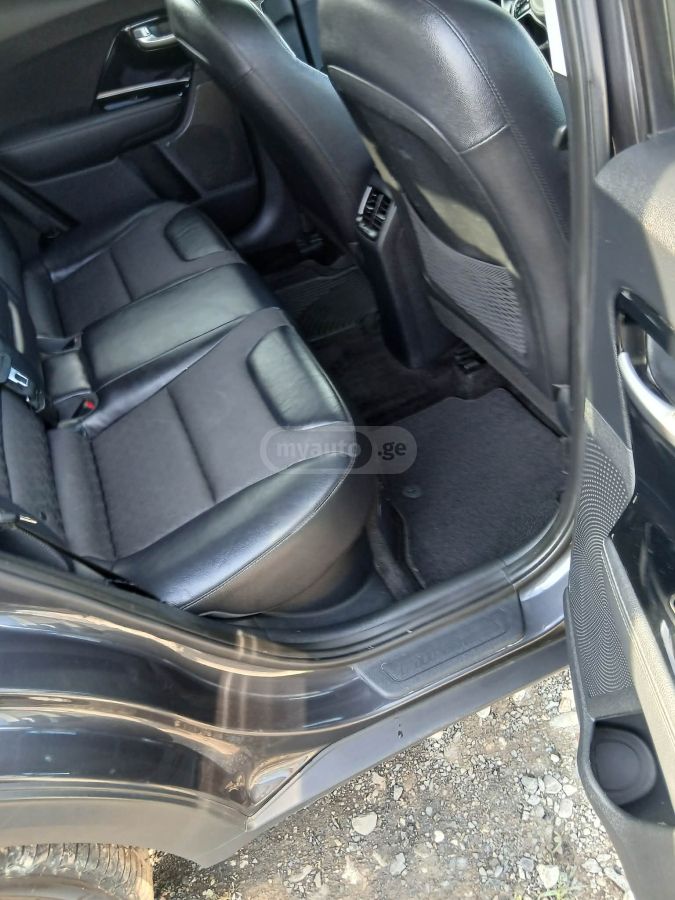 Kia Niro - фото 14