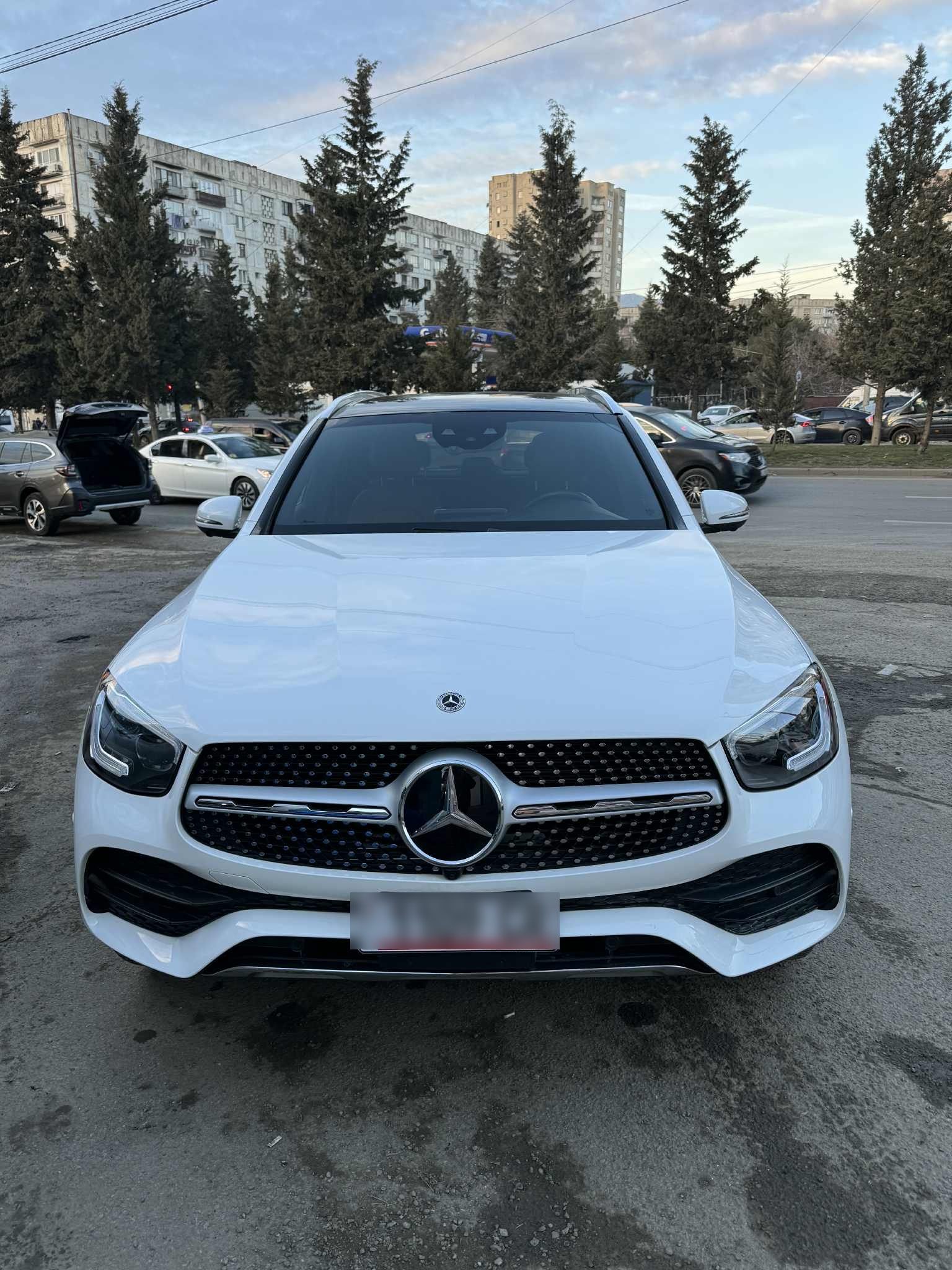 Mercedes-Benz GLC 300 - фото 1